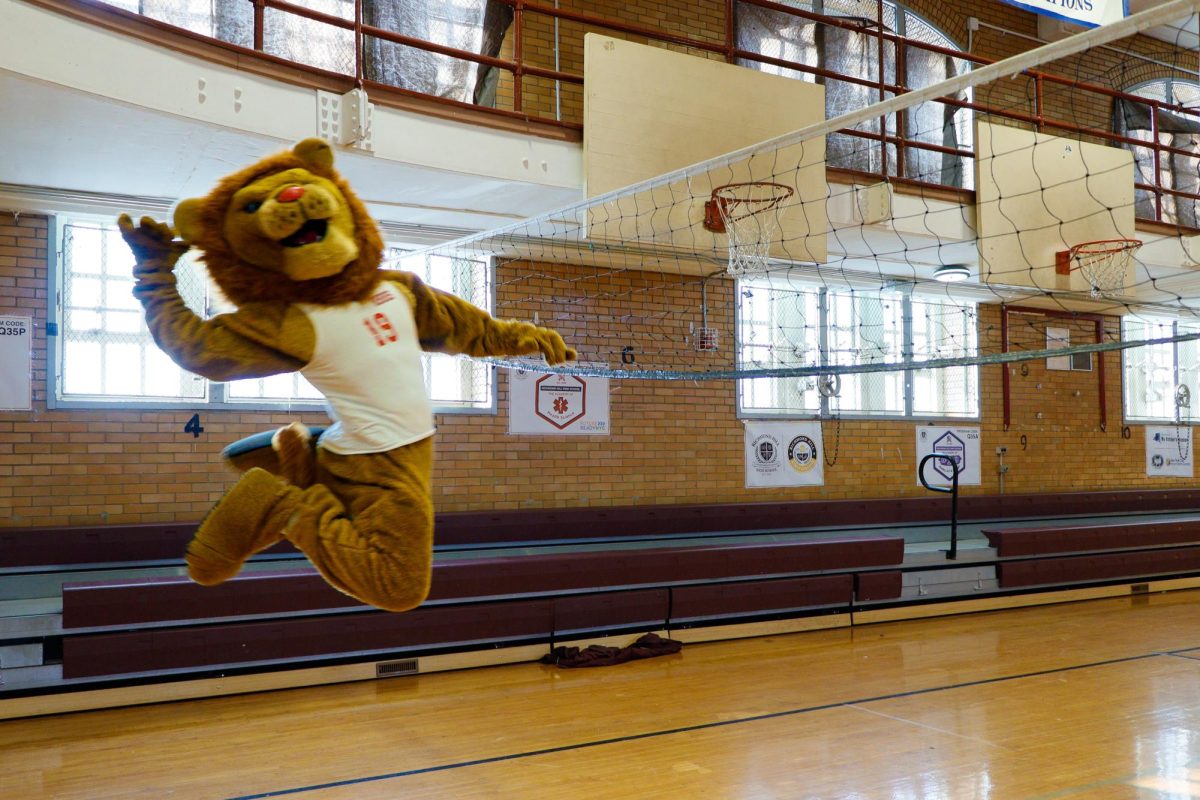 lion trys